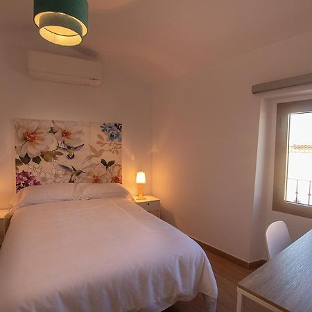 Apartamentos Turisticos Abrilymarzo Касерес Экстерьер фото